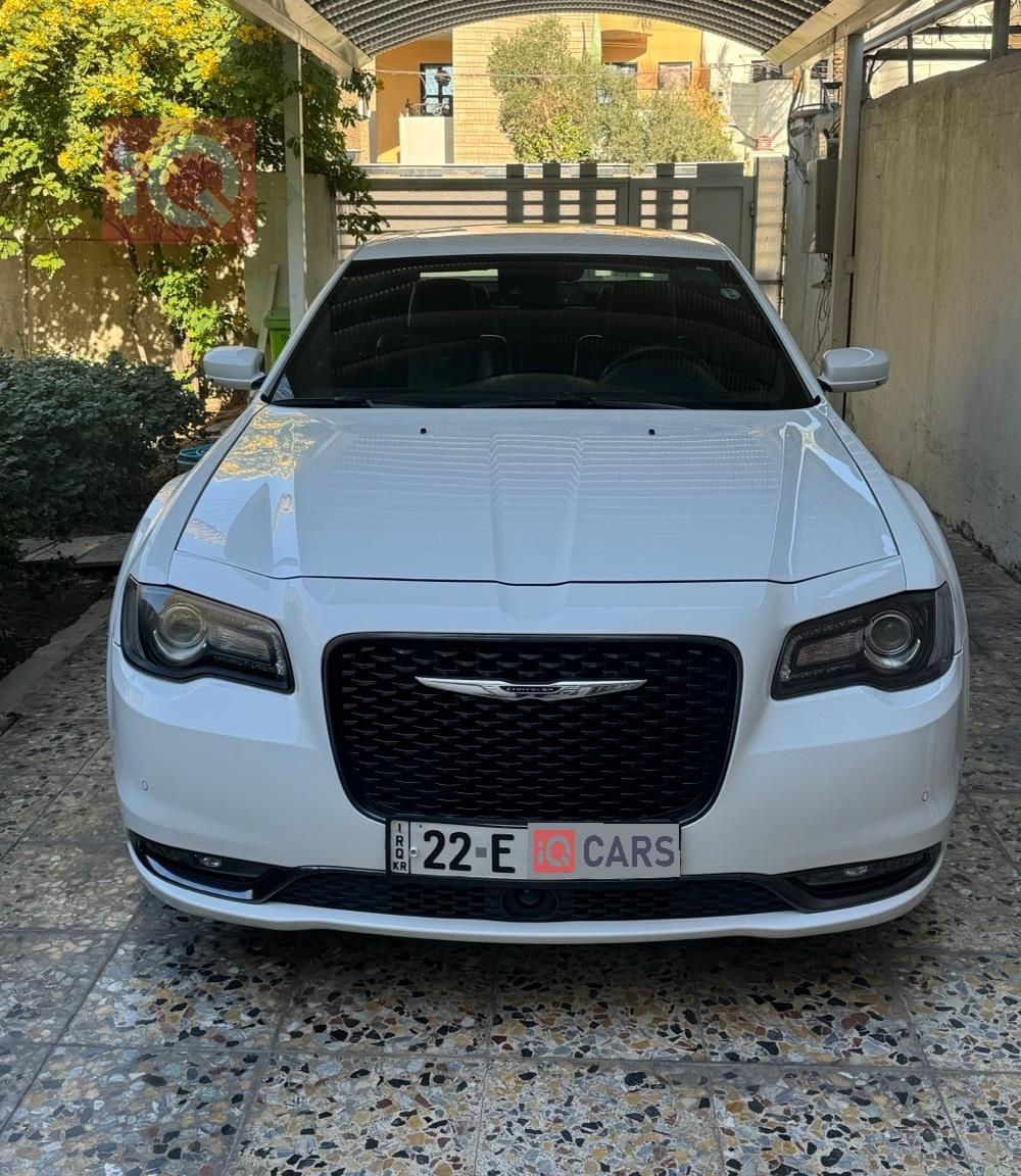 كرايسلر 300